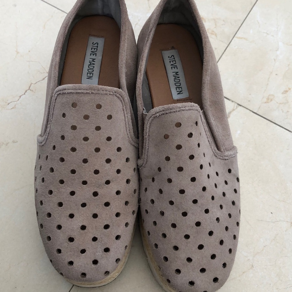 Shoes - Picture 2 of 2